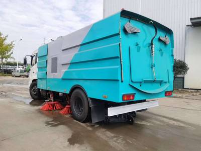 国六东风天锦12方扫路车 高效清洁的城市卫士